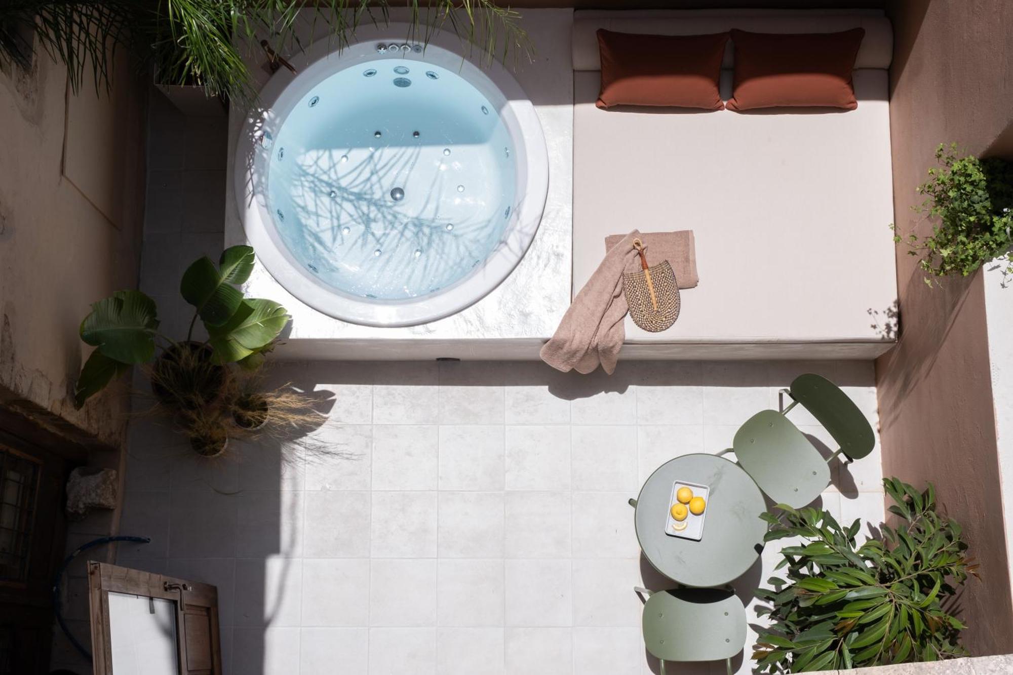 Qualia Slowlife Suites خانيا المظهر الخارجي الصورة