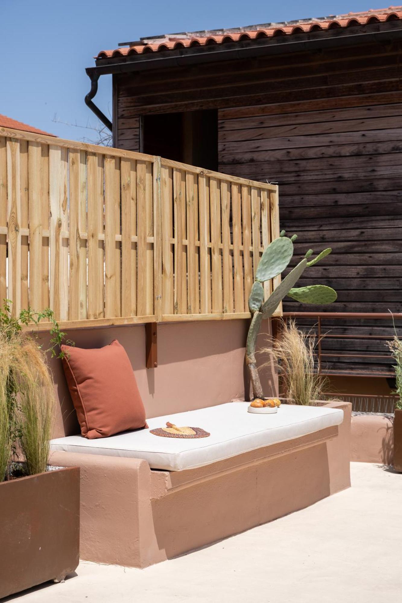 Qualia Slowlife Suites خانيا المظهر الخارجي الصورة